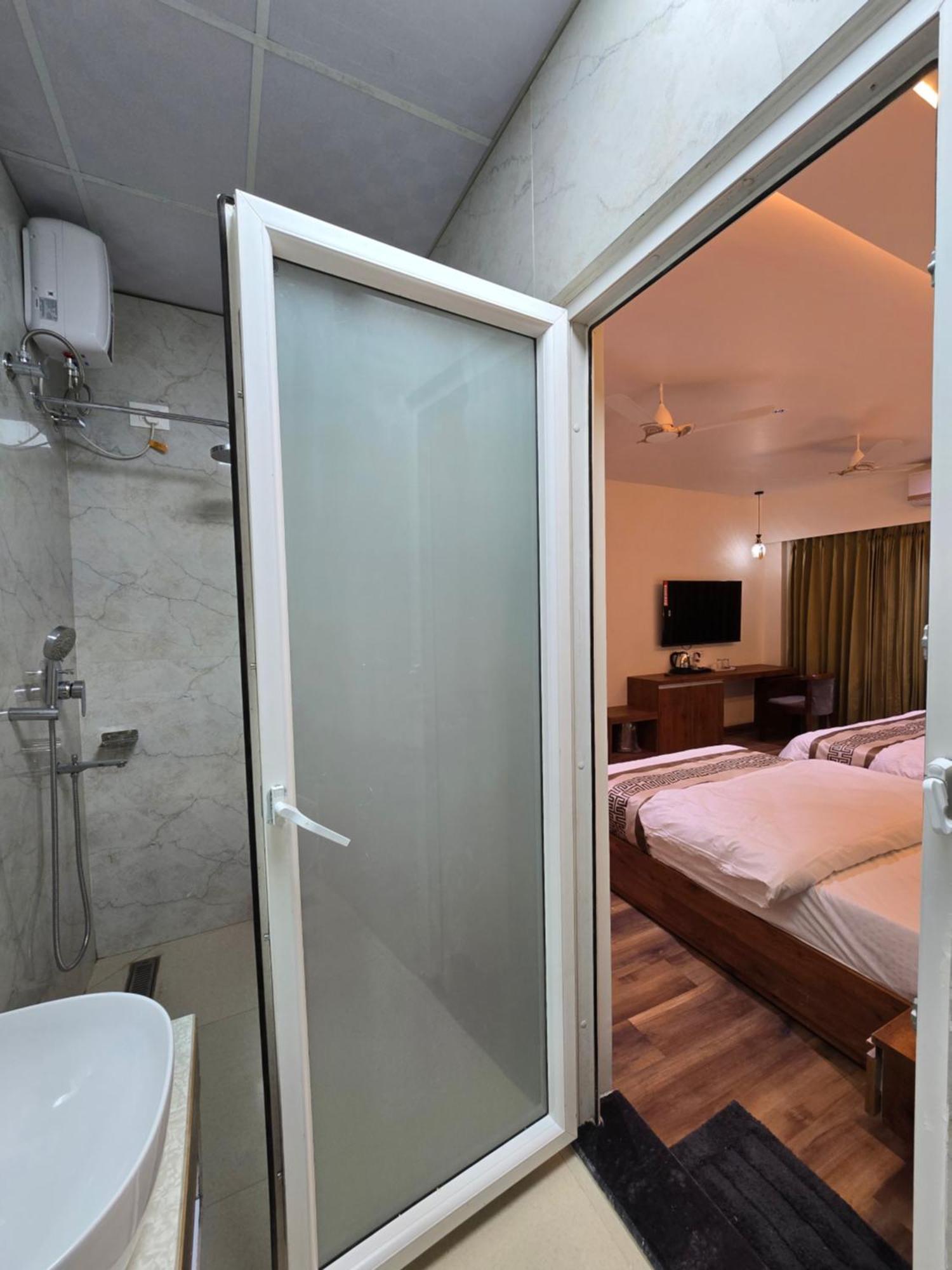 Hotel Fortune Ayodhya 外观 照片