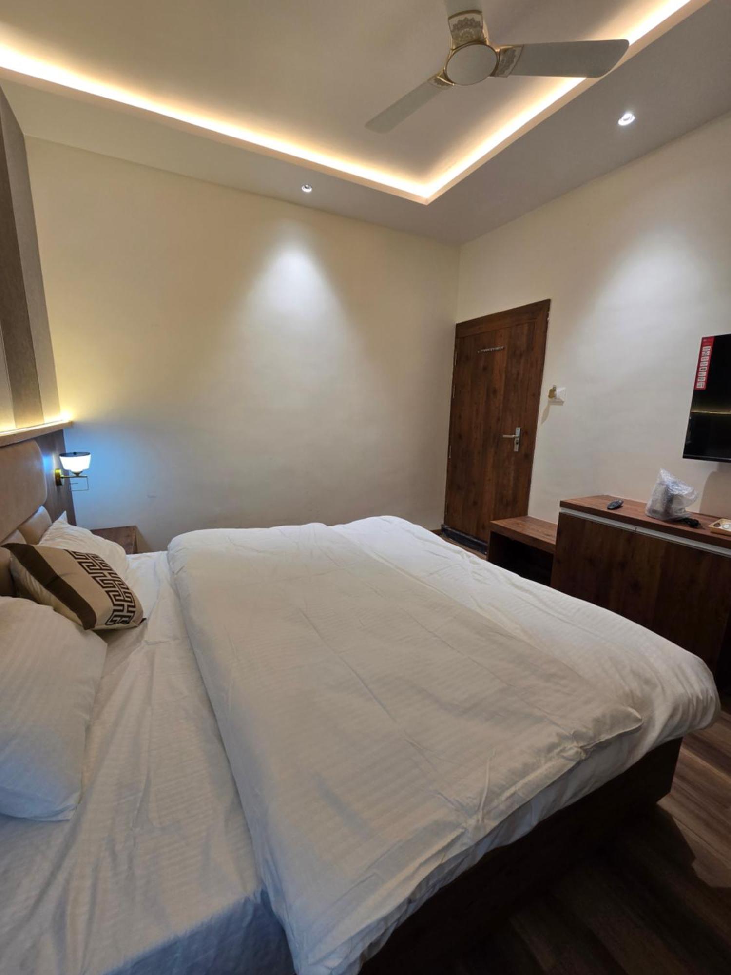 Hotel Fortune Ayodhya 外观 照片