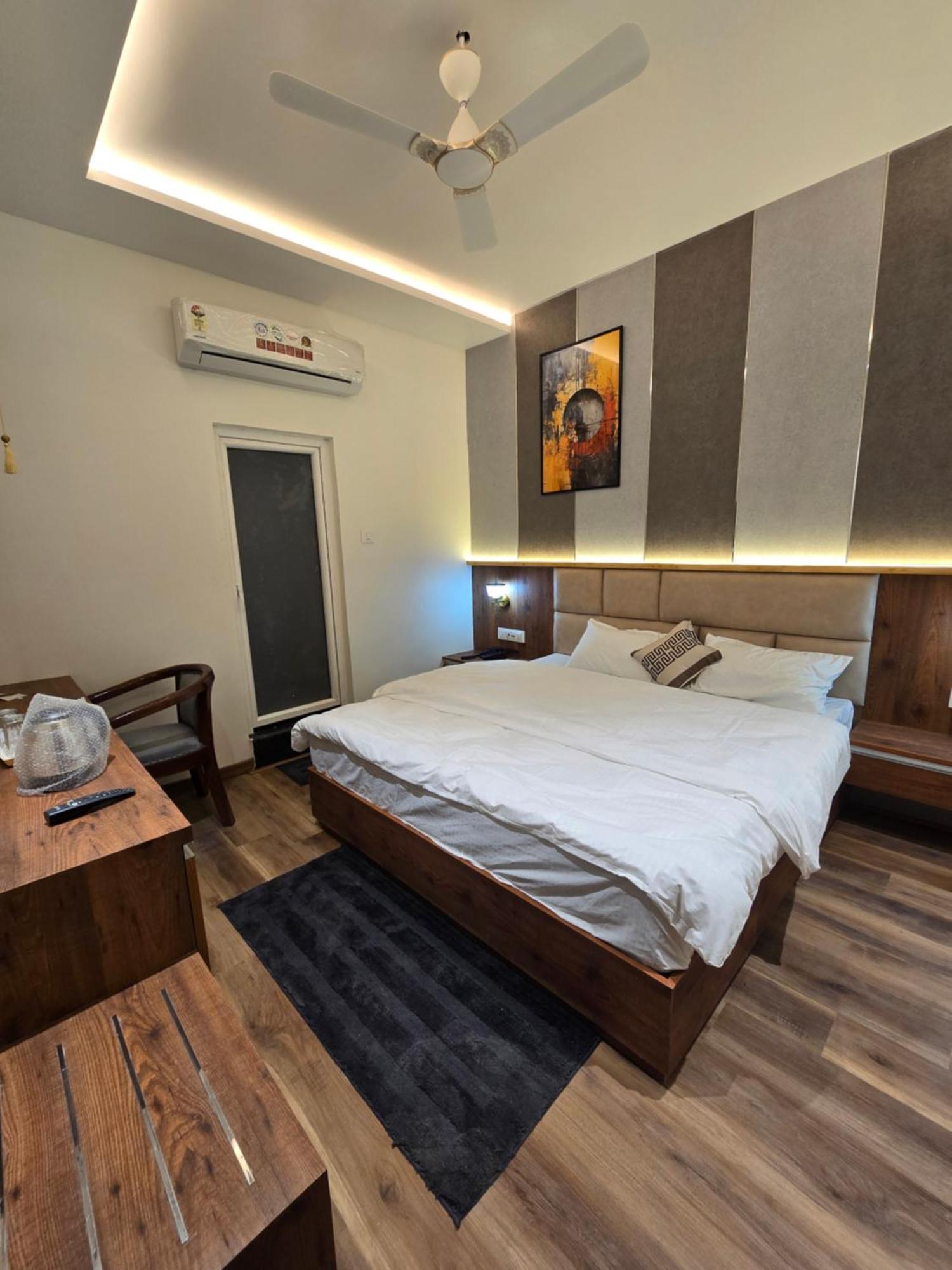 Hotel Fortune Ayodhya 外观 照片